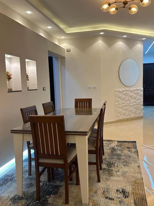 New Furnished Cairo